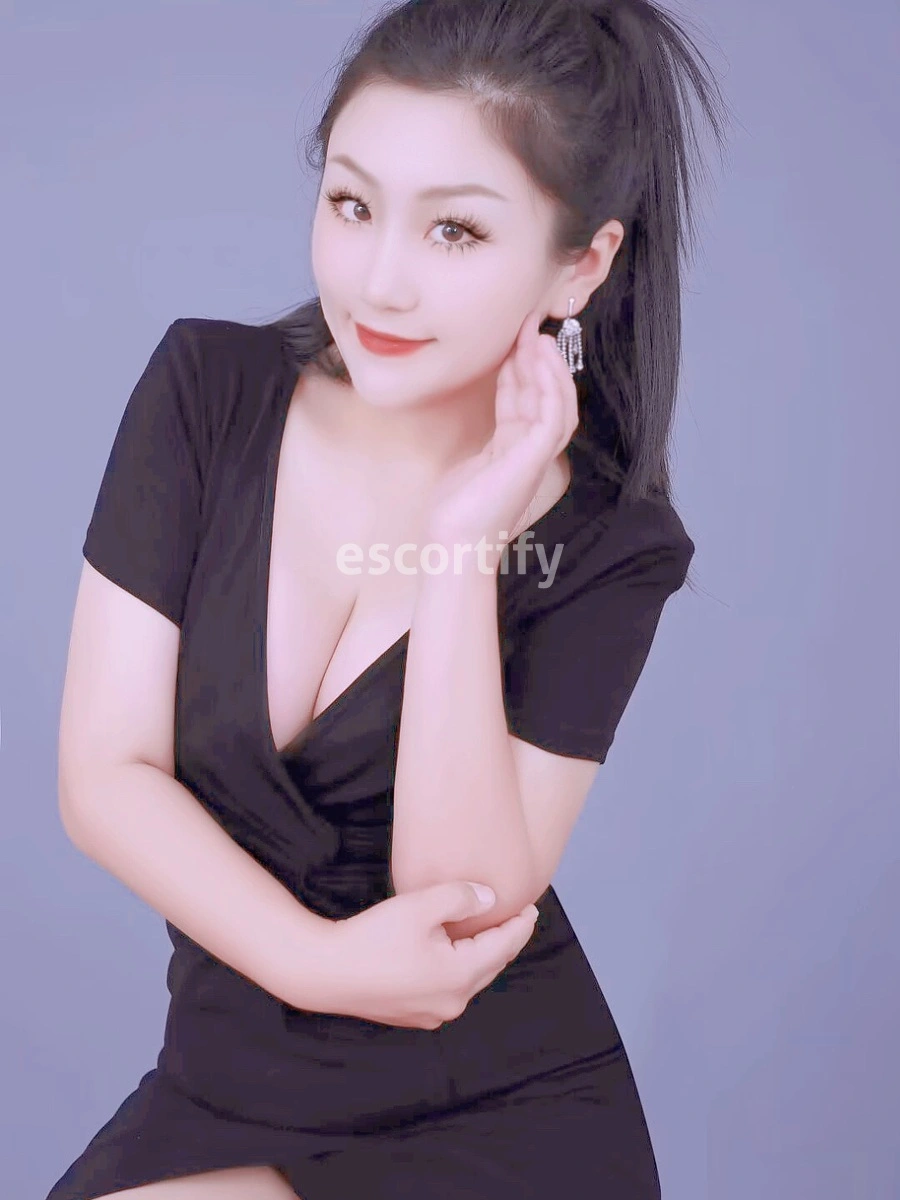 Ali Photo 1