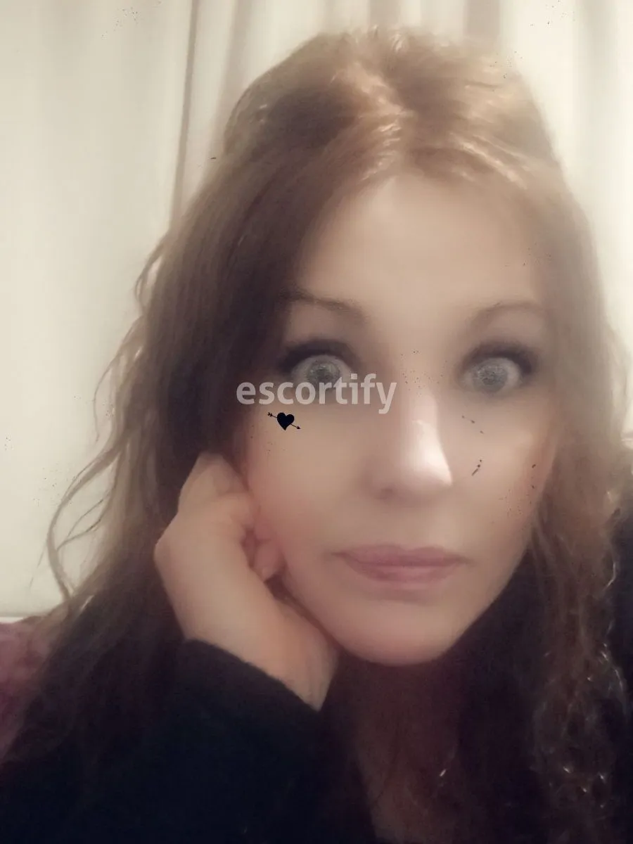 Ali Photo 1