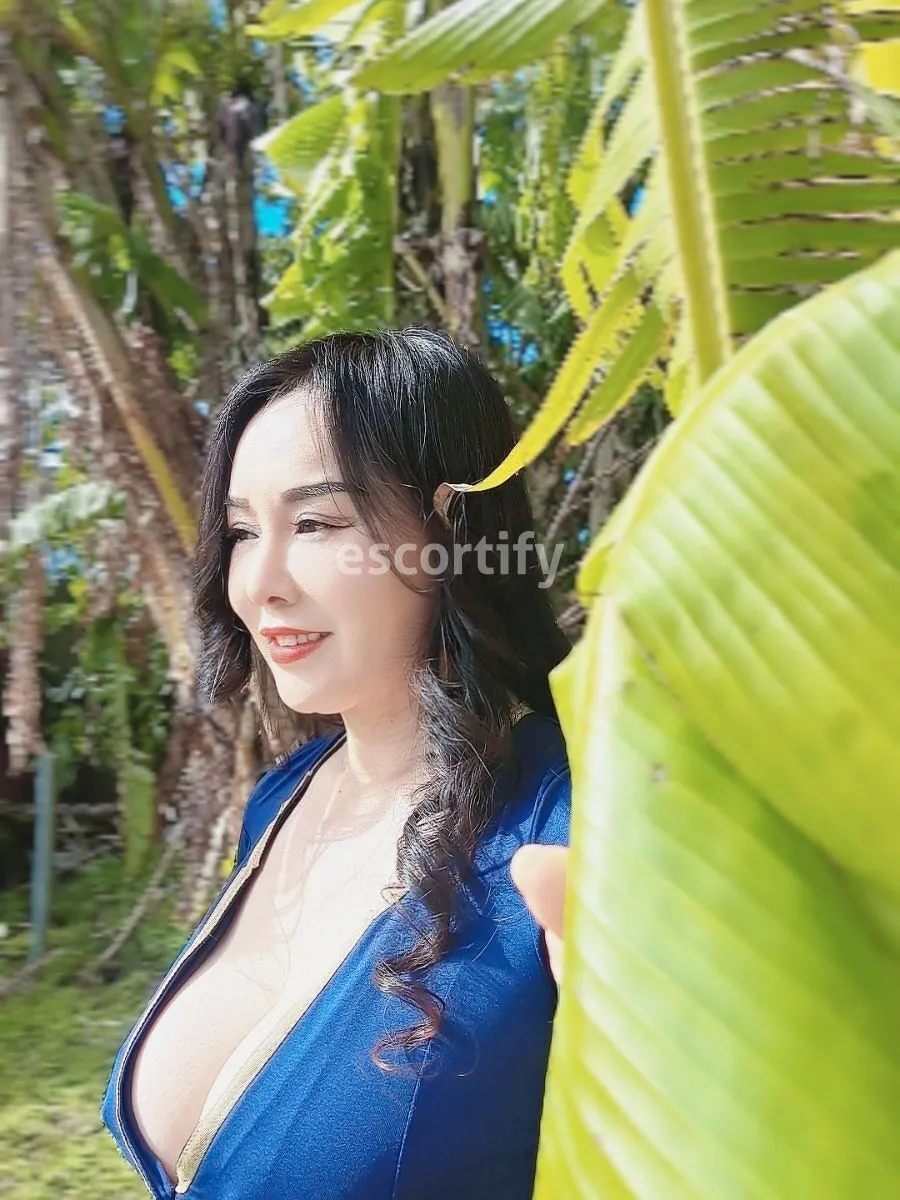 Ali Photo 1