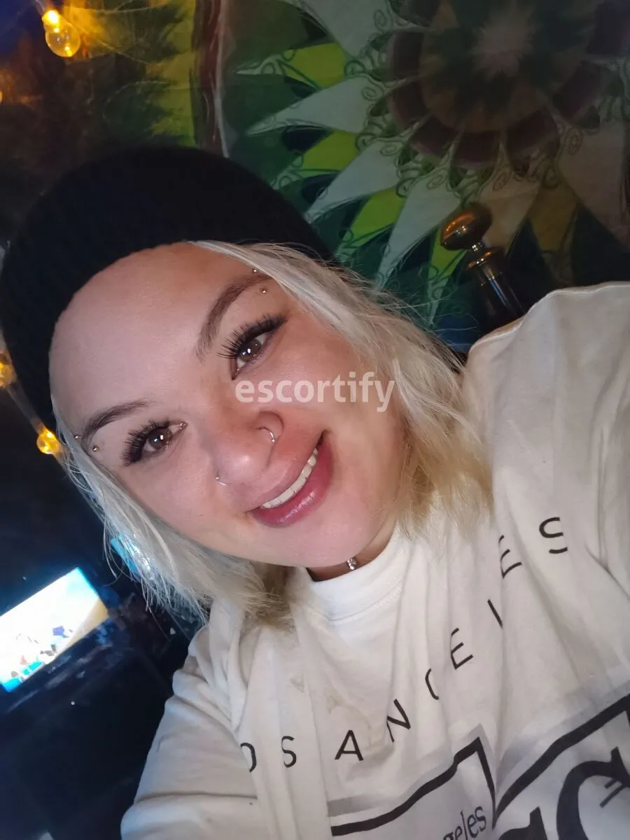 Ali Photo 1