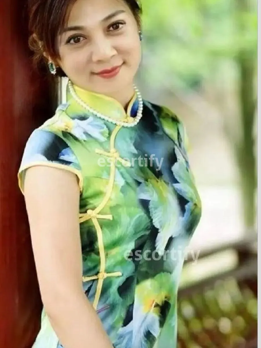 Ali Photo 1