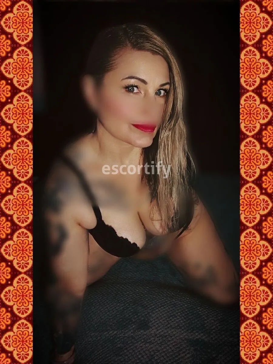 Ali Photo 1