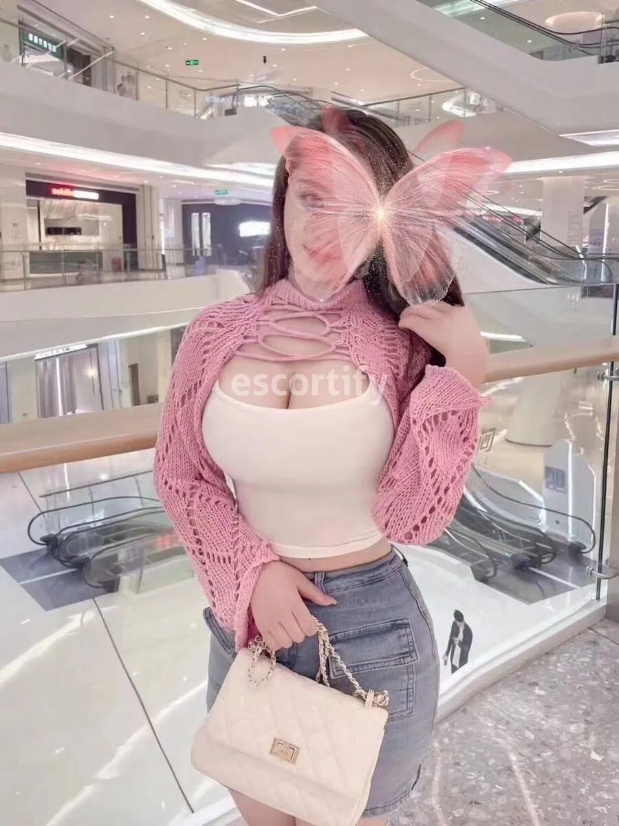 Ali Profile Picture