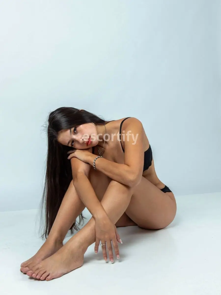 Ali Photo 1