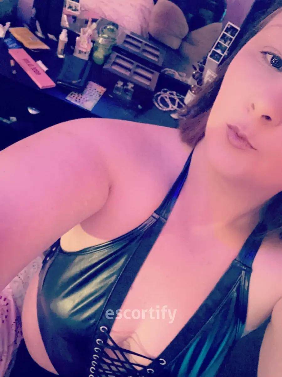 Ali Photo 1