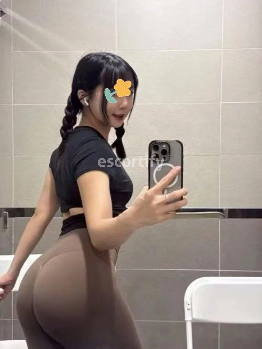 Ali Profile Picture