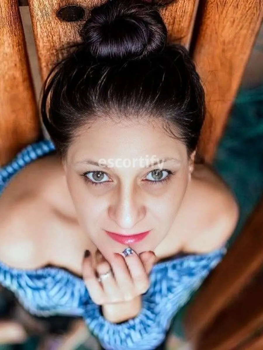 Ali Profile Picture
