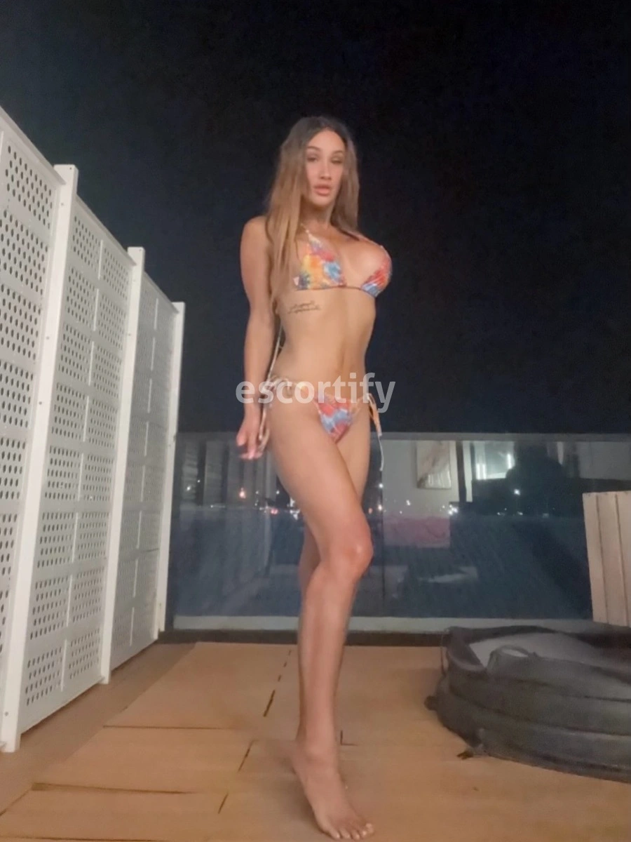 Ali Photo 1