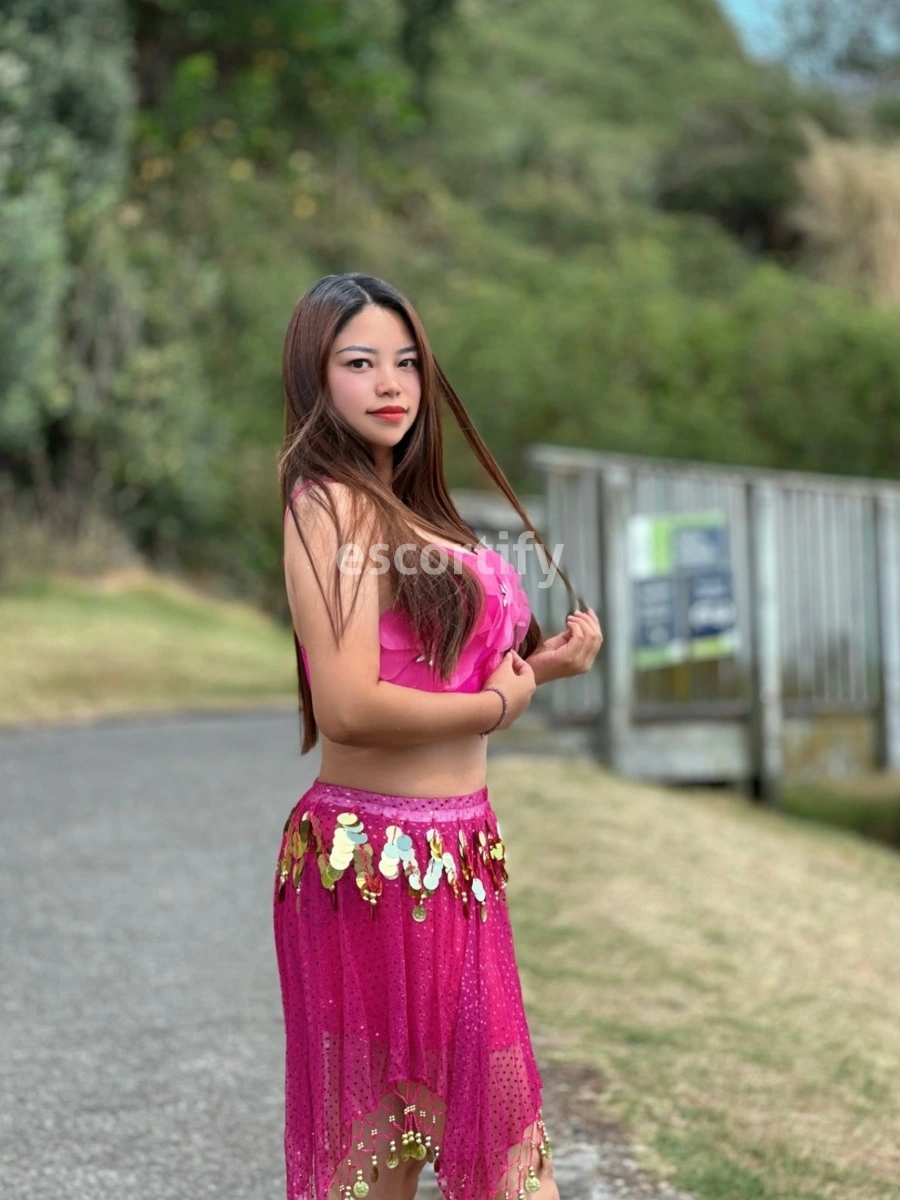 Ali Photo 1