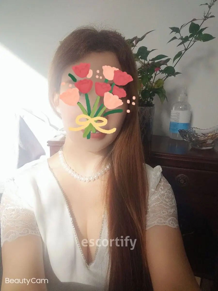 Ali Profile Picture