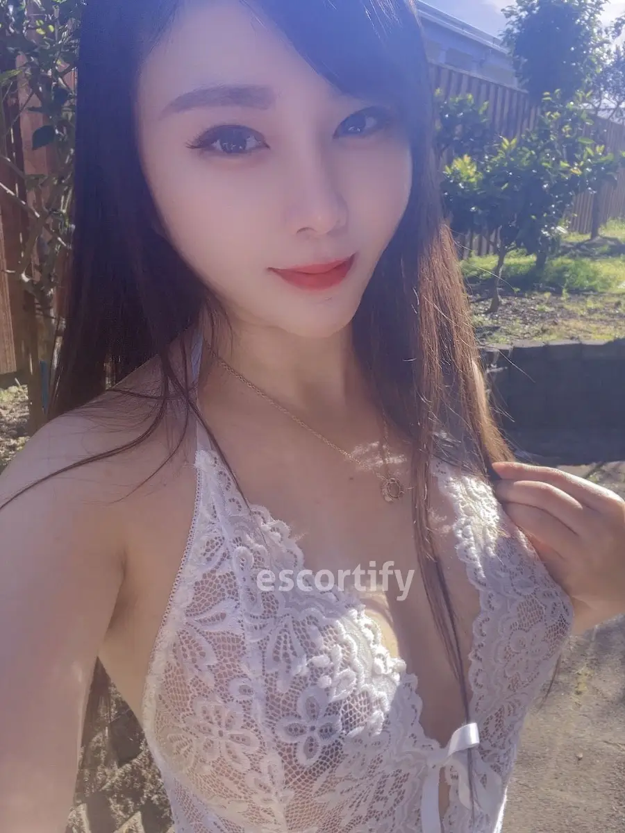 Ali Photo 1