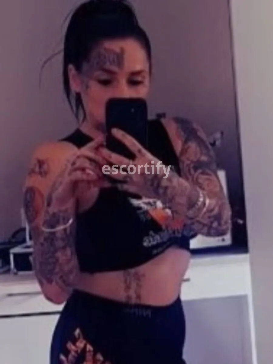 Ali Profile Picture