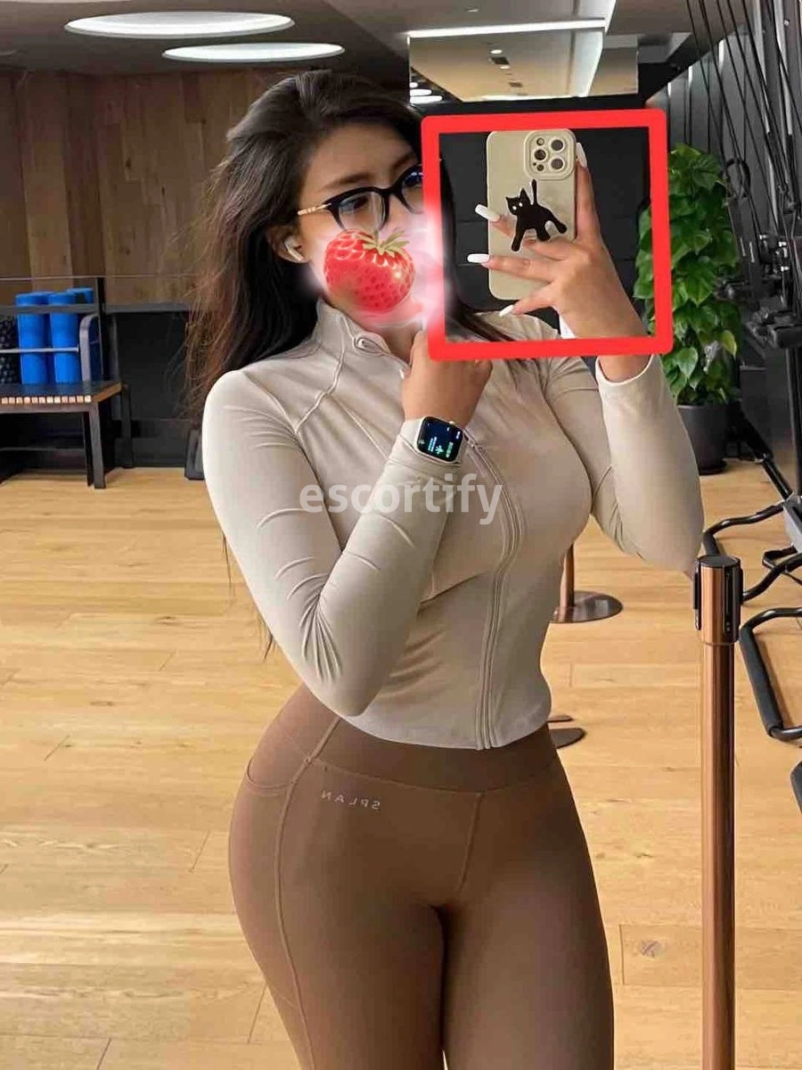 Ali Photo 1