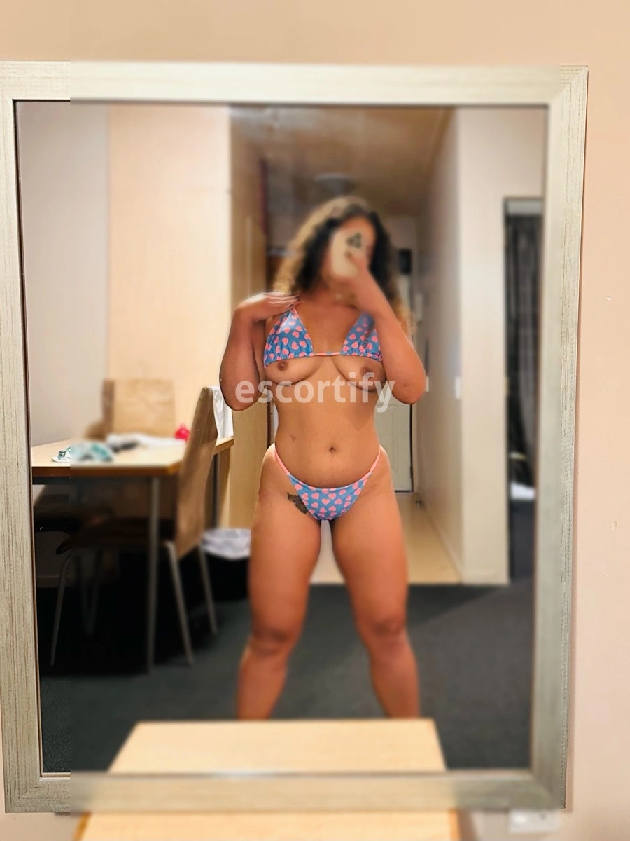 Ali Photo 1