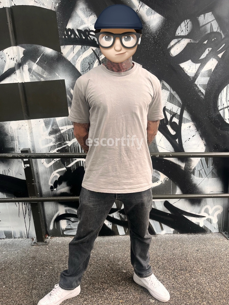 Ali Photo 1